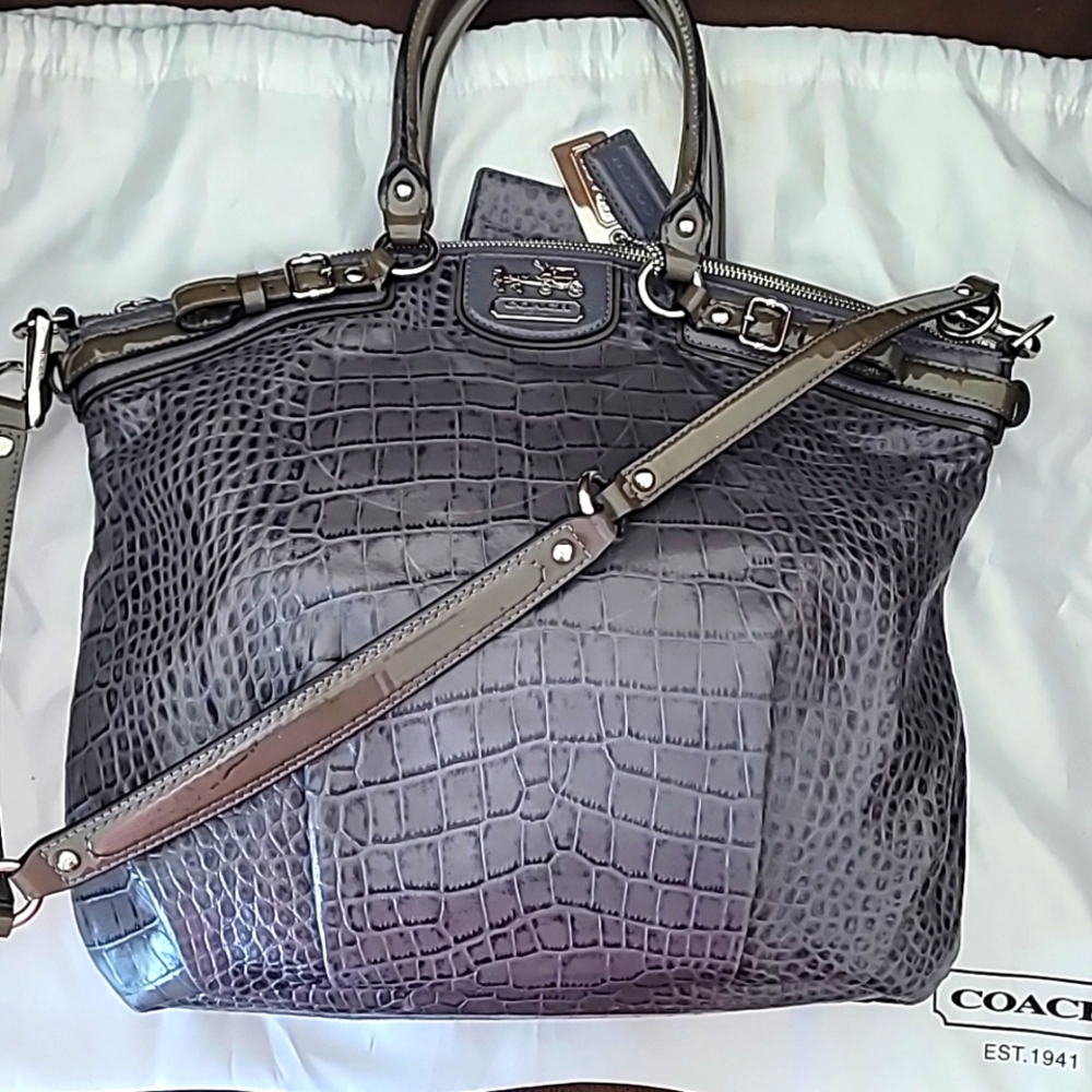 COACH Madison, Lindsey large Grey croc embossed leather stachel